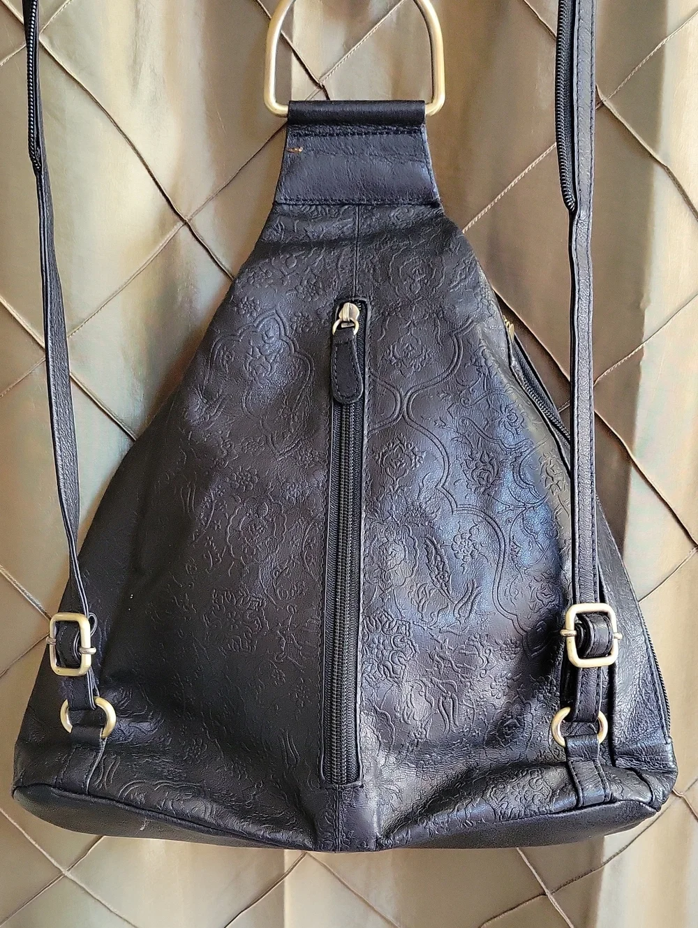 EUC- Great American Leatherworks Convertible Stamped Leather Backpack/Slingbag